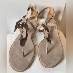 Nine West Tan Sandals Elegant T-Strap Design, taupe suede, feather detail 10.5